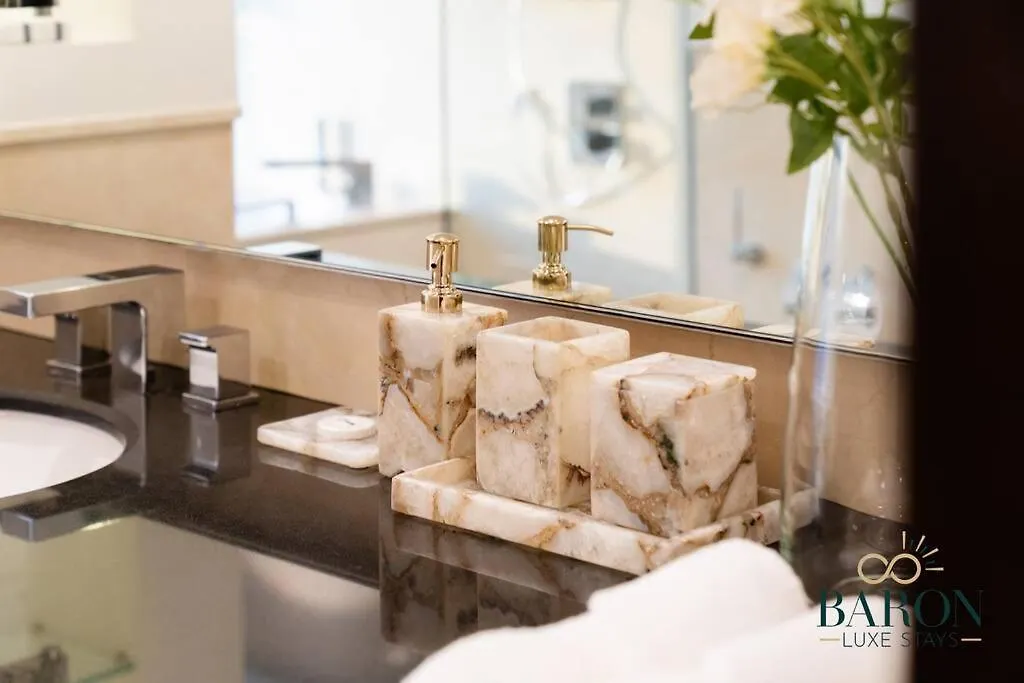 Charming Studio, Emaar Residences Marina 0*, Dubai